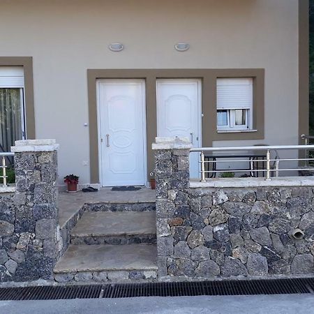 Pyrgi Studio Apartment Ipsos Exterior photo